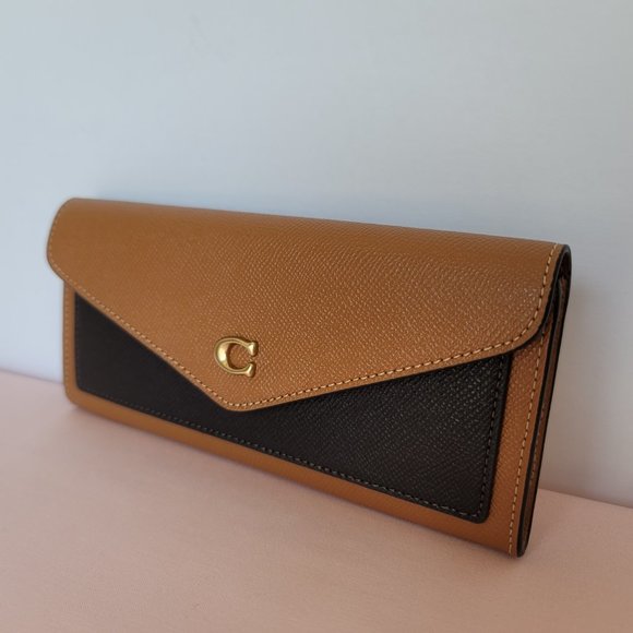 COACH Wyn Colorblocked Crossgrain Leather Large Wallet- Light Camel Multi⭐ - Picture 5 of 16